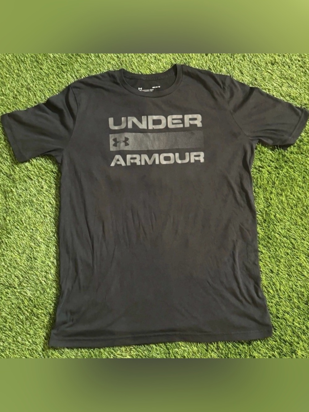 UA Men's M Black Short Sleeve T-Shirt - Good Used Condition Fast Shipping